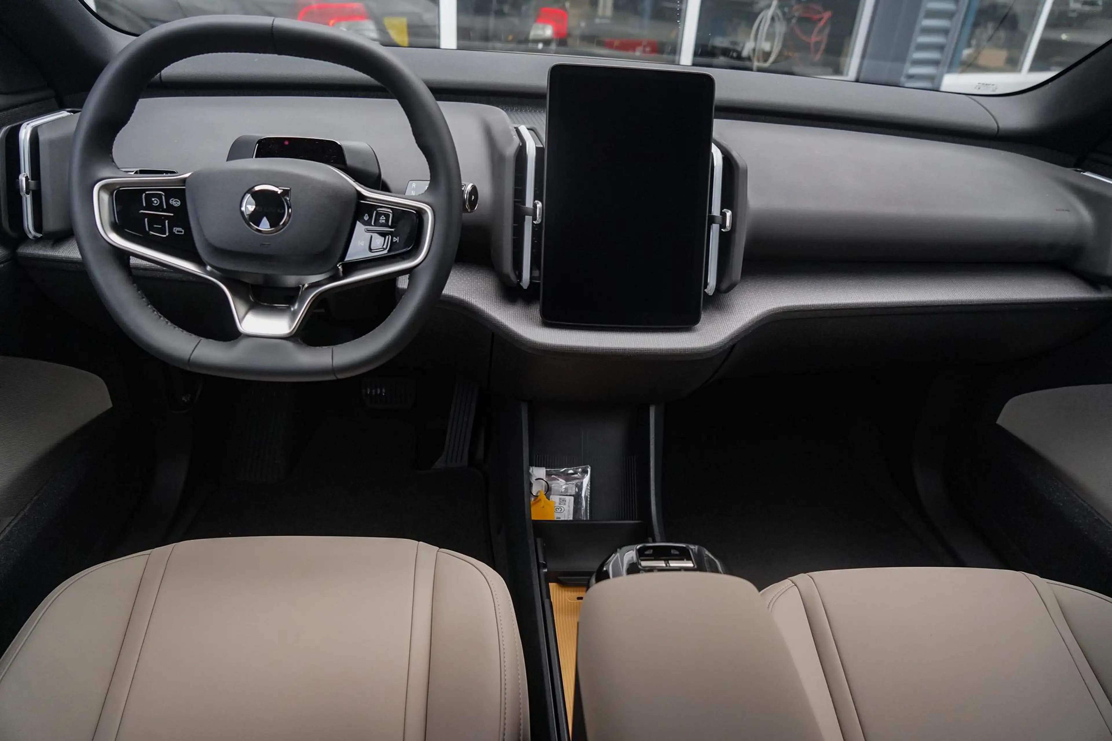 Volvo EX30 Cross Country P5 Long Range Plus Europa 69 kWh | S — photo 13