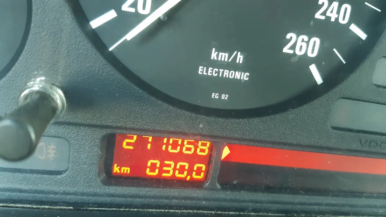 BMW 525i 24V, foto 10