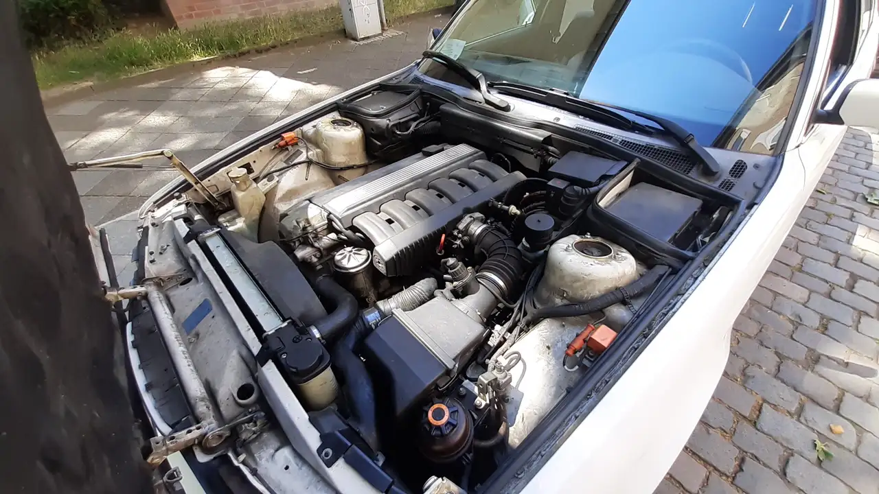 BMW 525i 24V, foto 5