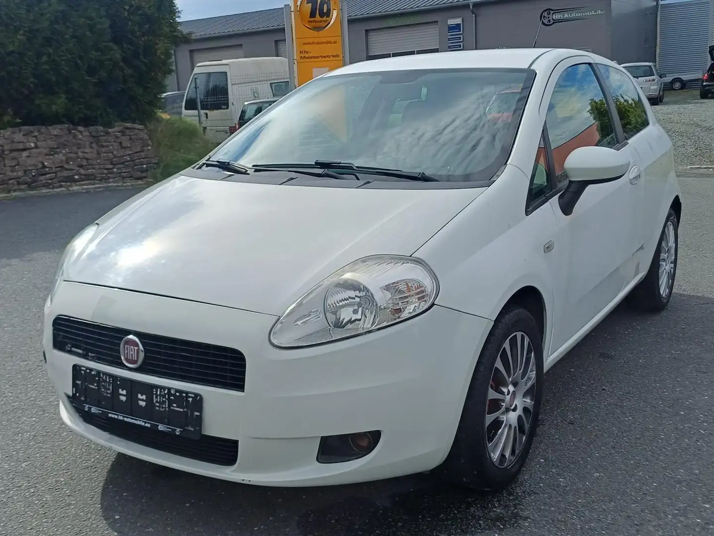 Fiat Grande Punto 1.4 16V Racing,95PS,6Gang,Klima,CD,NSW,EFH Weiß - 1