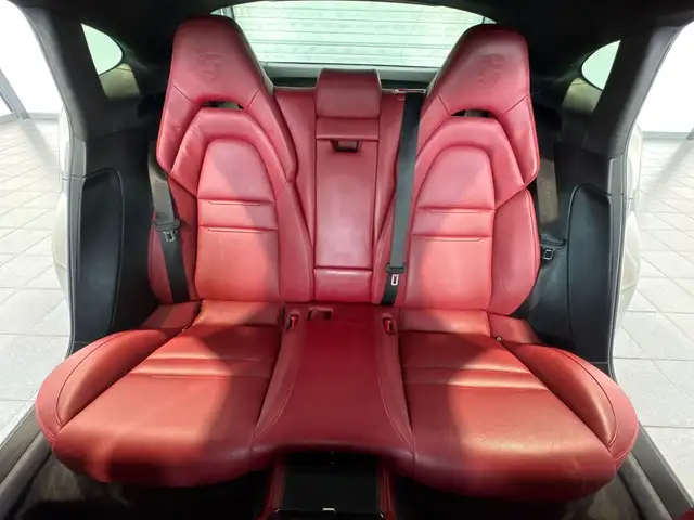 Porsche Panamera view 14