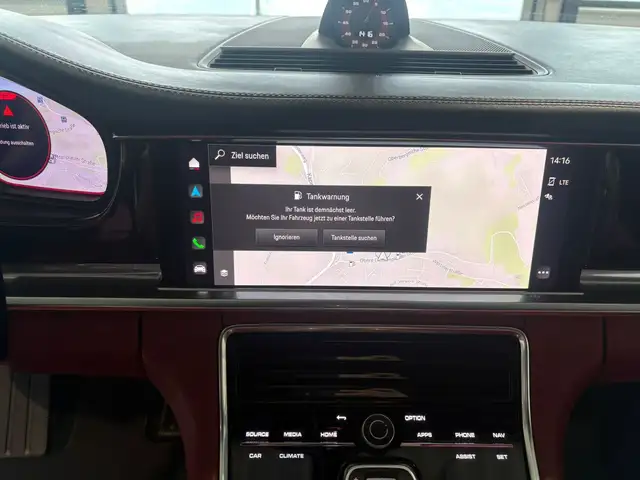 Porsche Panamera view 11