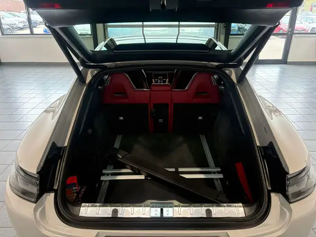 Porsche Panamera view 6