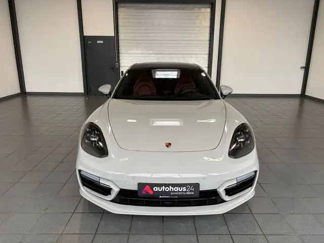 Porsche Panamera view 2