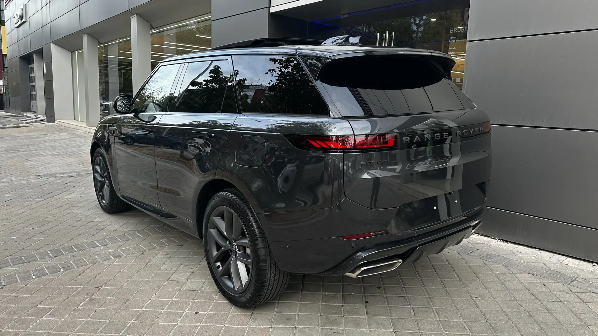 Land Rover Range Rover Sport 3.0 i6 PHEV Dynamic SE 460 Gris - 2