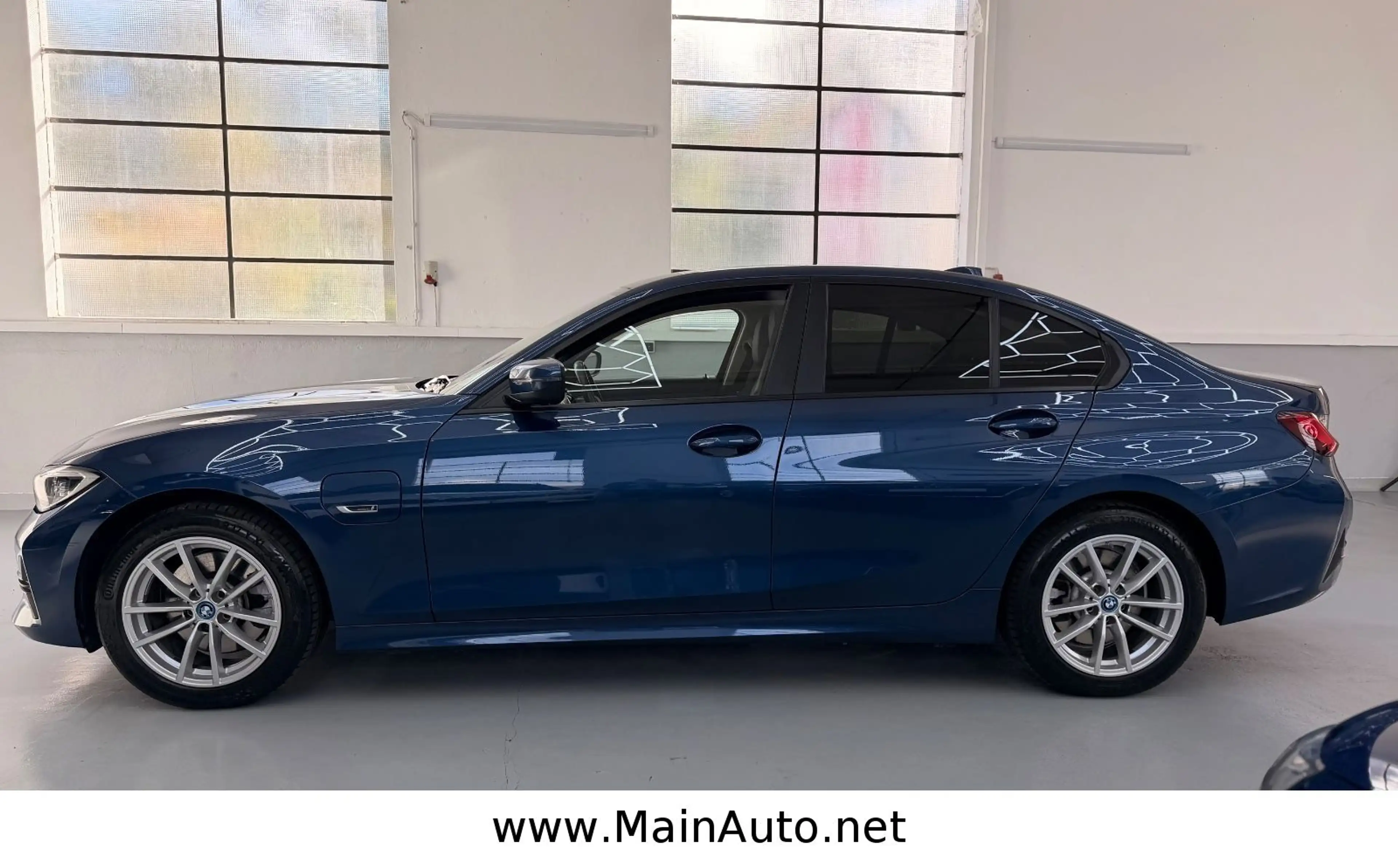 BMW 320 e Lim LASER/SportSitz/SPUR/ACC/KeyGO/DigTacho — photo 3