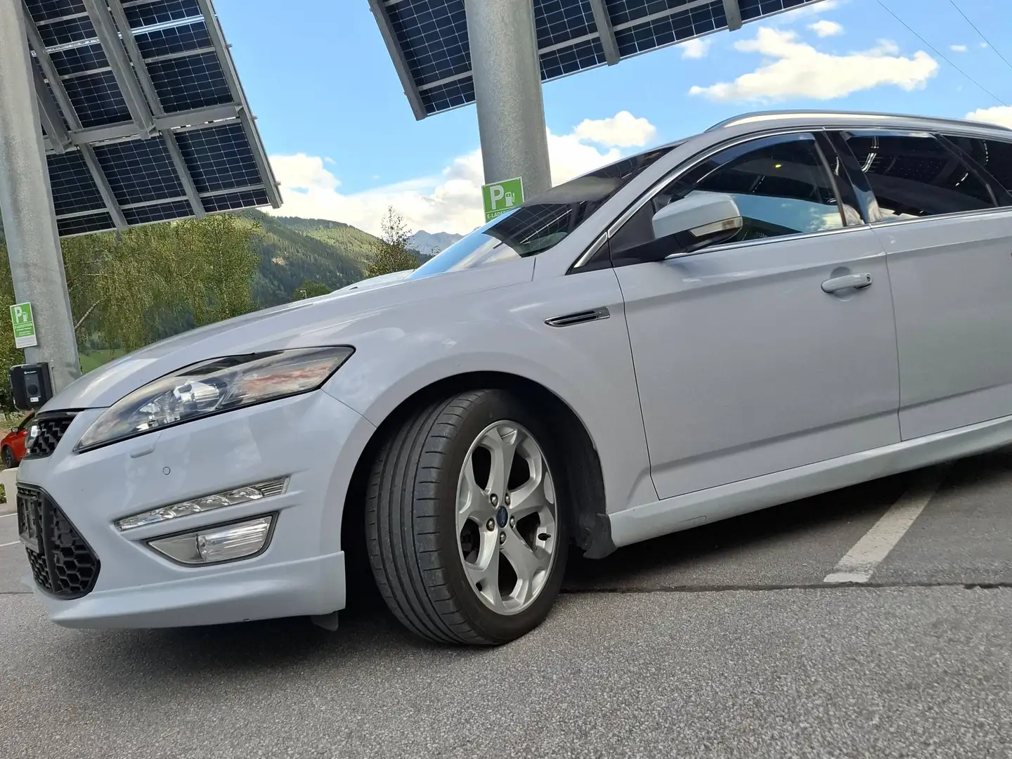 Ford Mondeo Mondeo Traveller Titanium S 2,0 TDCi Aut. Titanium Weiß - 2