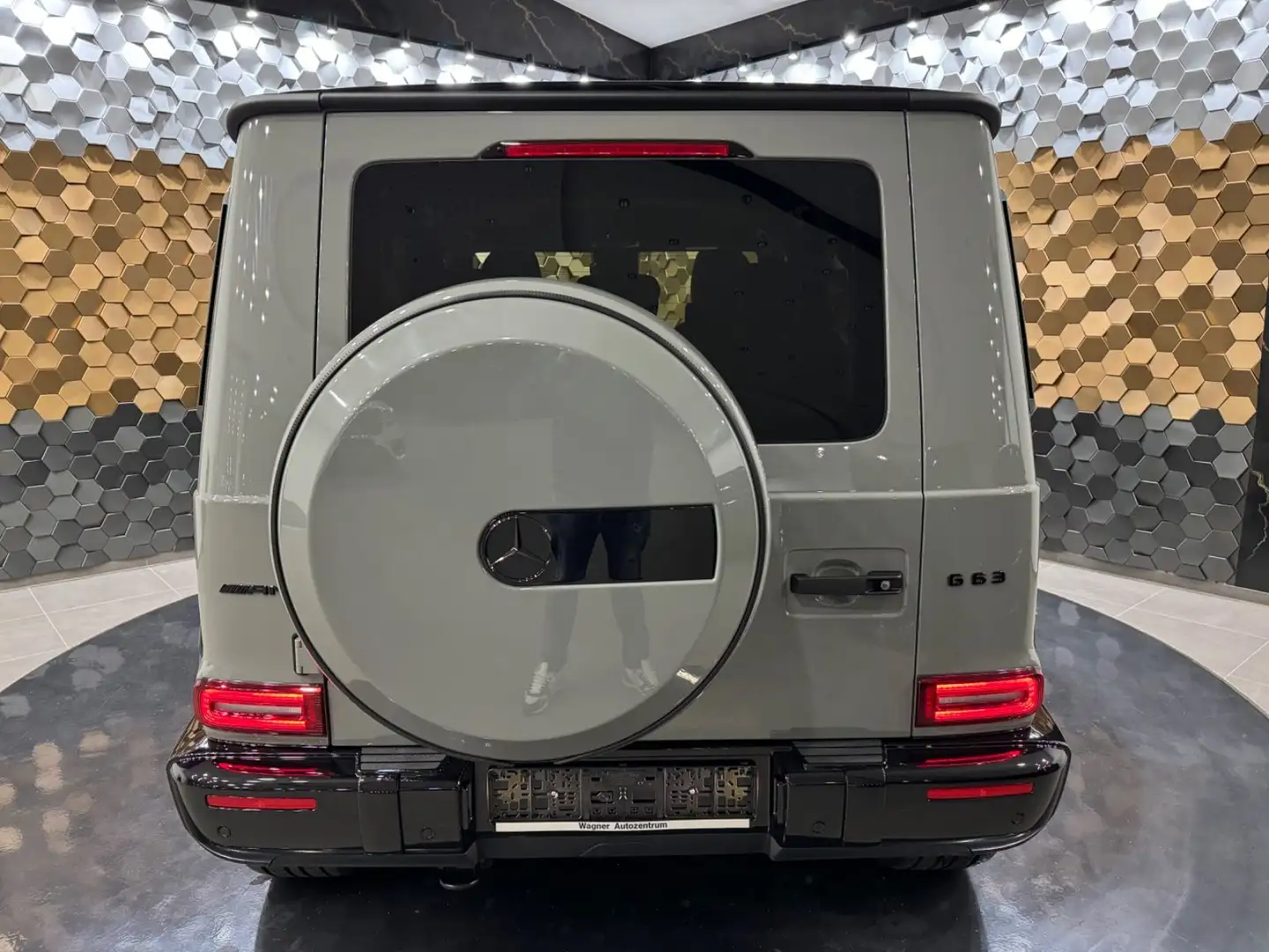 Mercedes-Benz G 63 AMG *Night-Paket II*TV*Carbon*Voll* Gris - 2