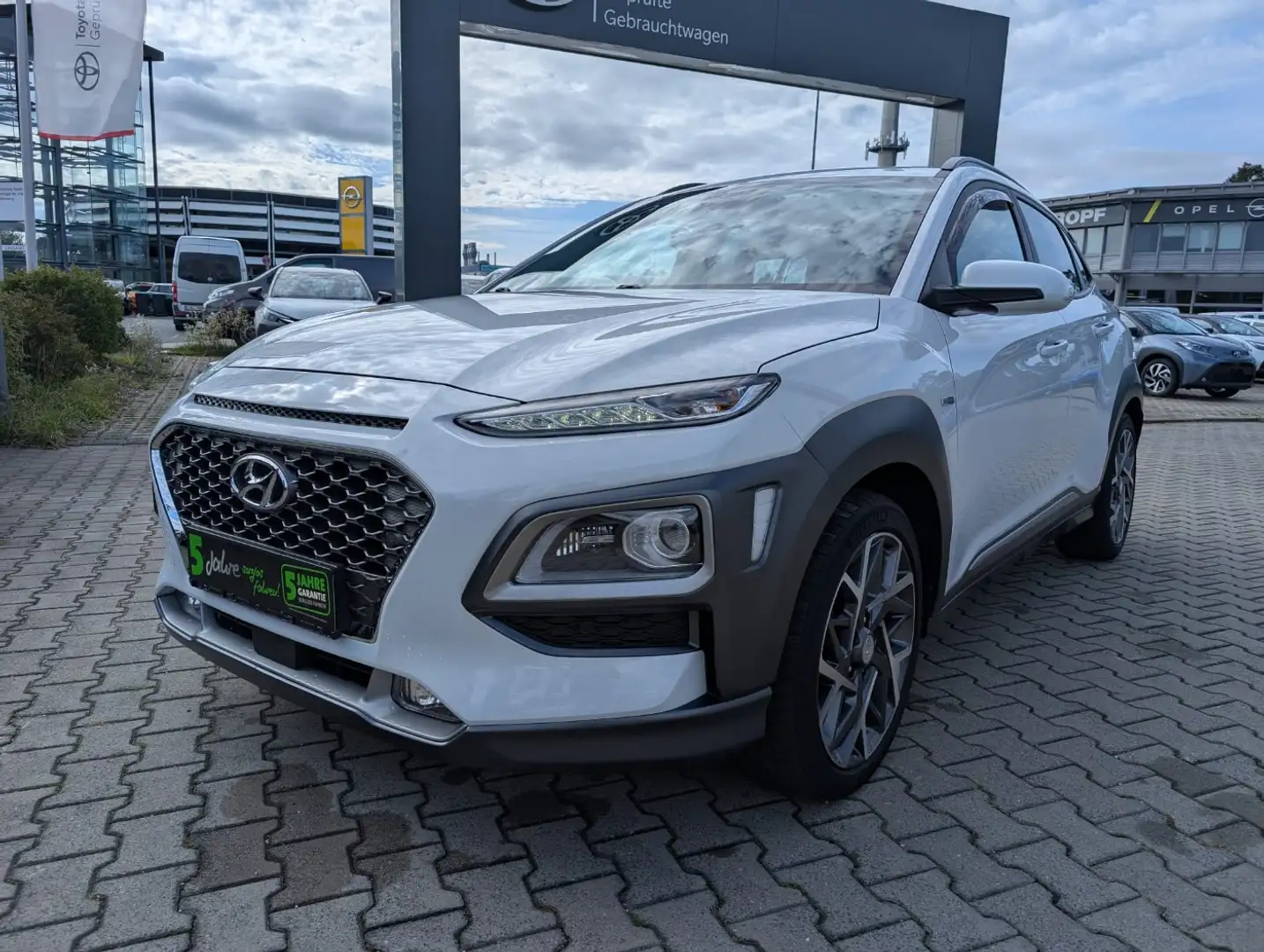 Hyundai KONA 1.6 GDI Hybrid Premium 8-fach, HUD, Kamera Weiß - 2