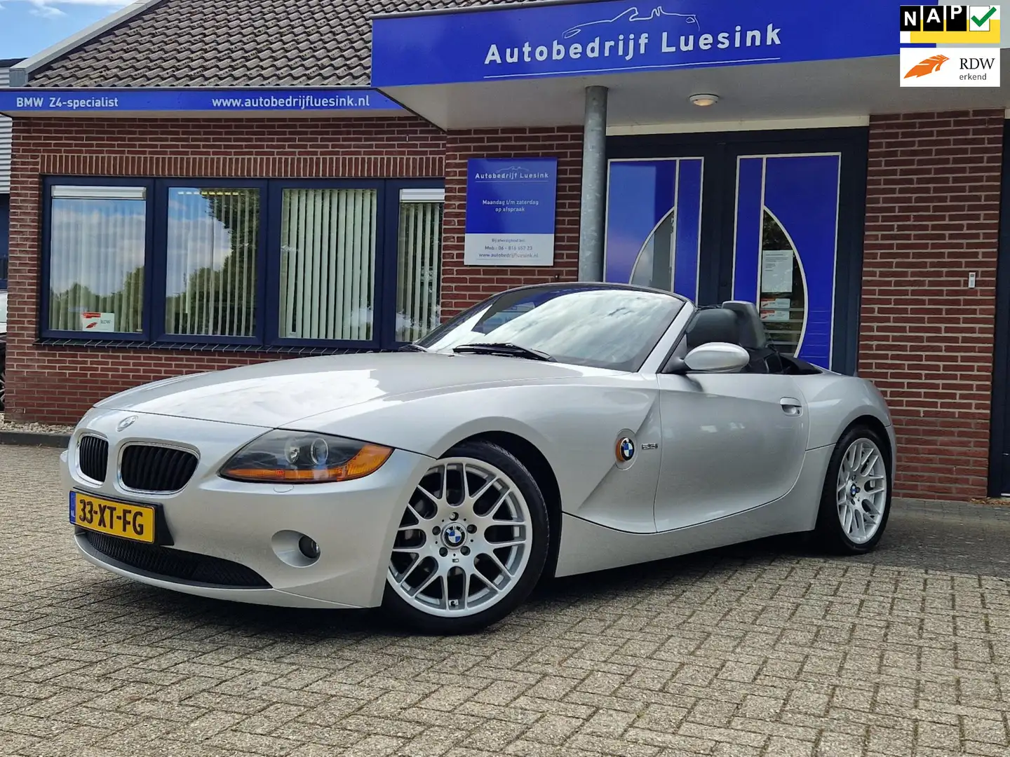 BMW Z4 Roadster 2.5i S M-Sportonderstel M-Velgen 18" Bree Grijs - 1