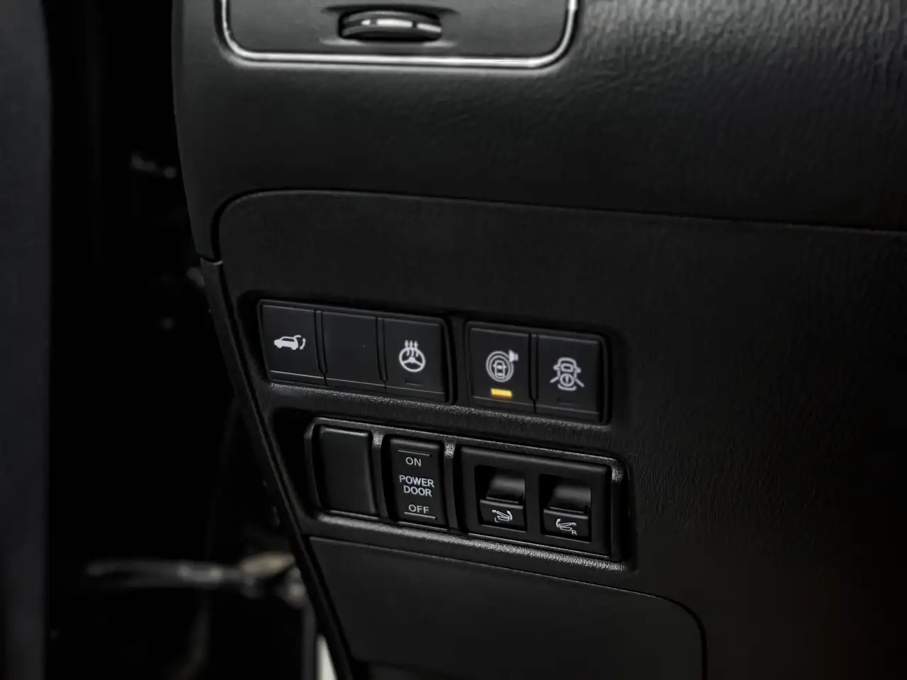 Infiniti QX80 photo Infiniti QX80