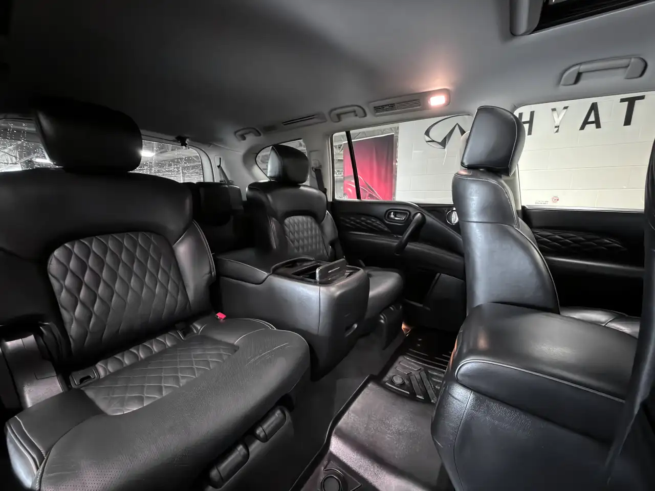 Infiniti QX80 photo Infiniti QX80