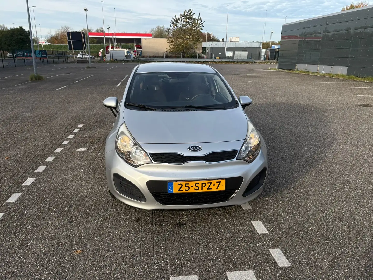 Kia Rio 1.2 CVVT Comf. Pack Grau - 1