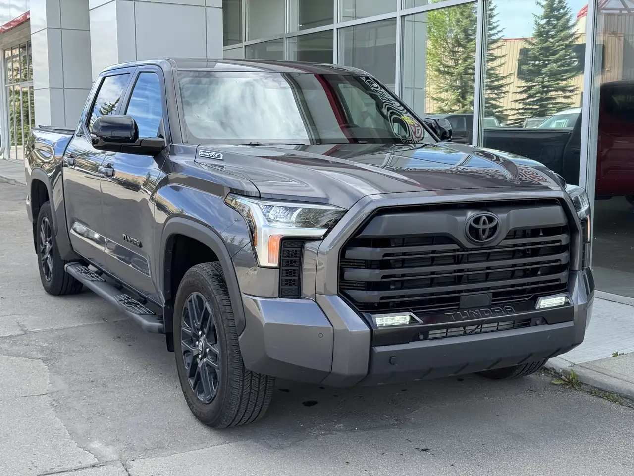Toyota Tundra снимка Toyota Tundra