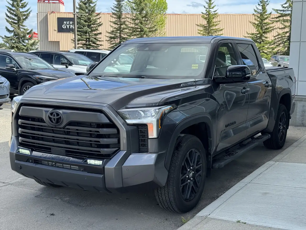 Toyota Tundra снимка Toyota Tundra