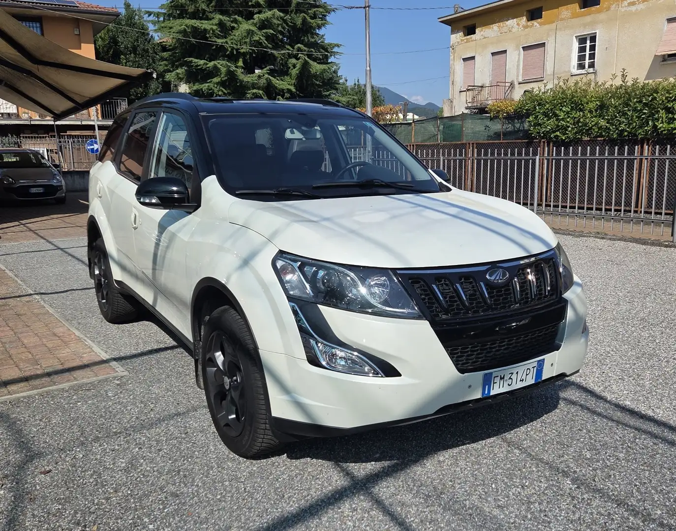 Mahindra XUV500 2.2 16v W10 awd 7posti - 1