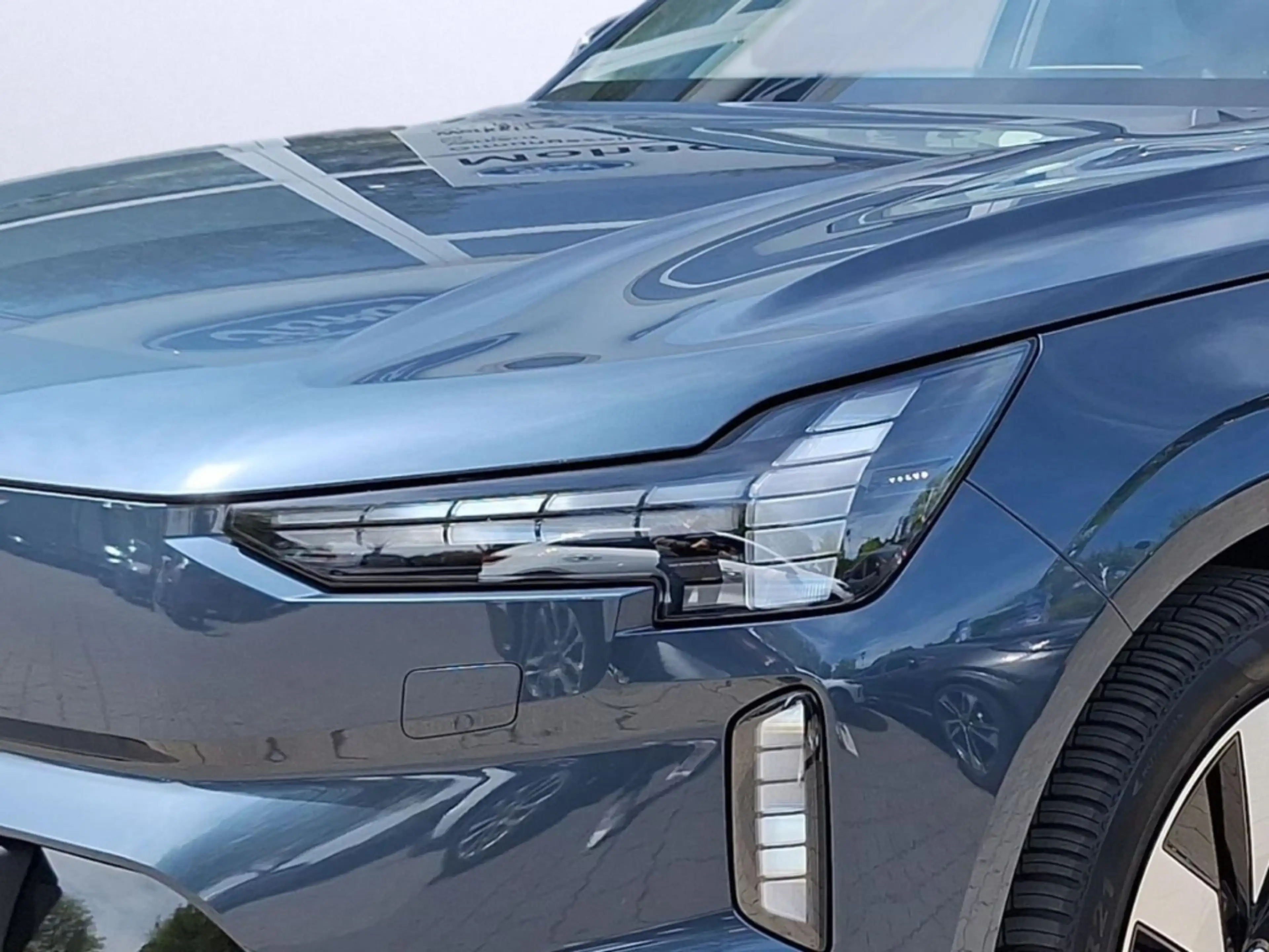 Volvo EX90 Performance Pure Electric AWD Ultra 6-Sitzer — photo 5