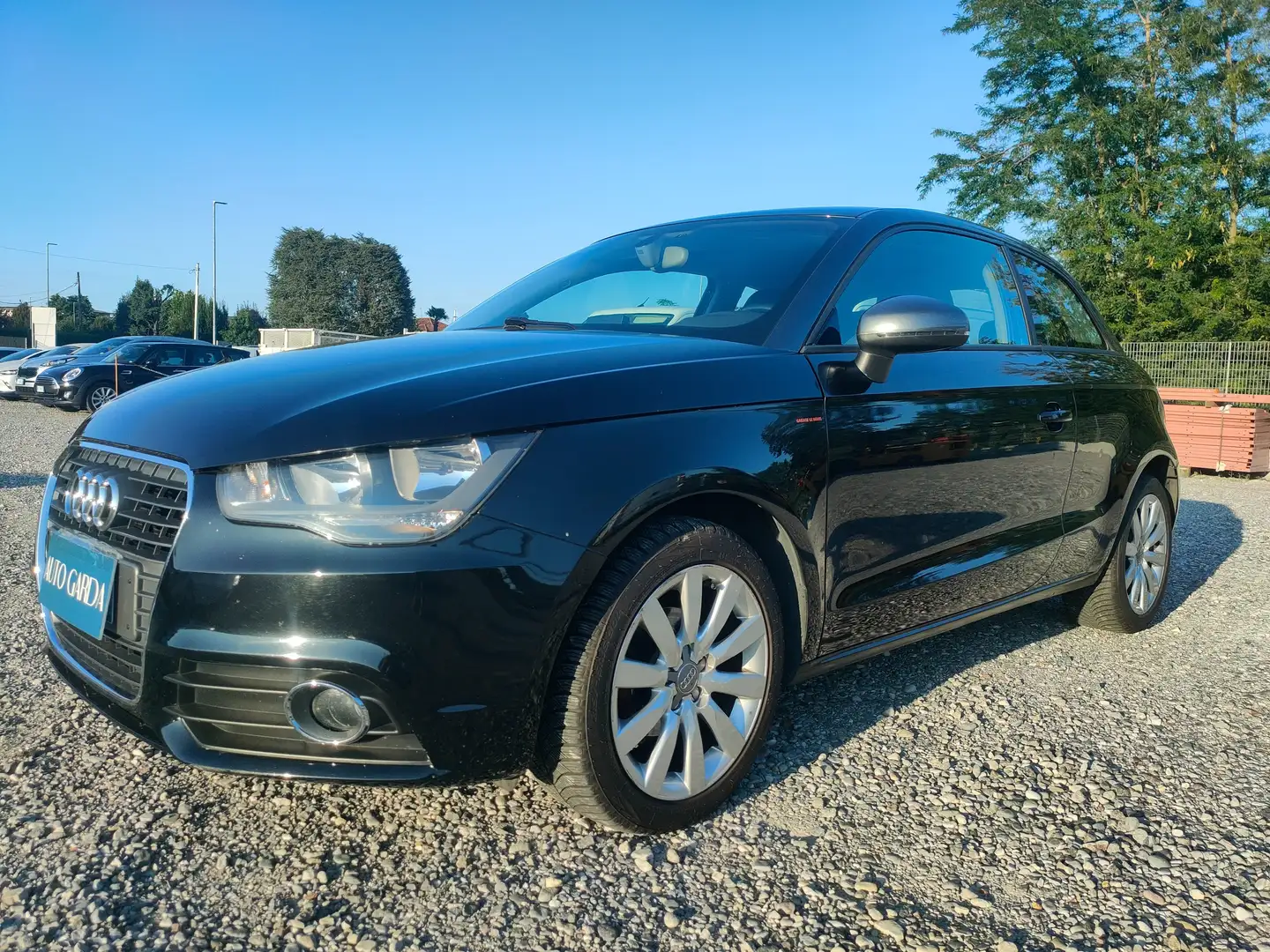 Audi A1 3p 1.6 tdi Ambition 90cv NEOPATENTATI Noir - 1