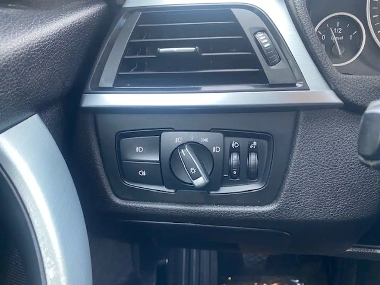 BMW 318 - 19