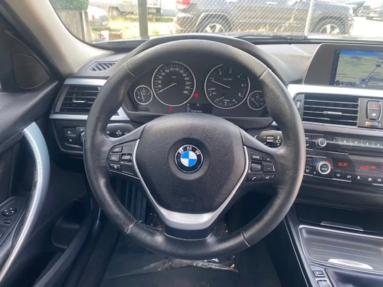 BMW 318 - 16
