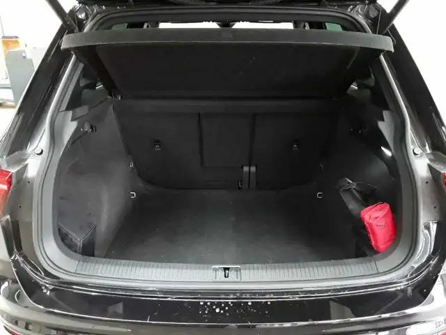 Volkswagen Tiguan view 15