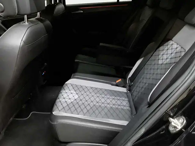 Volkswagen Tiguan view 13