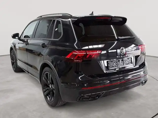 Volkswagen Tiguan view 5