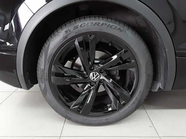 Volkswagen Tiguan view 21
