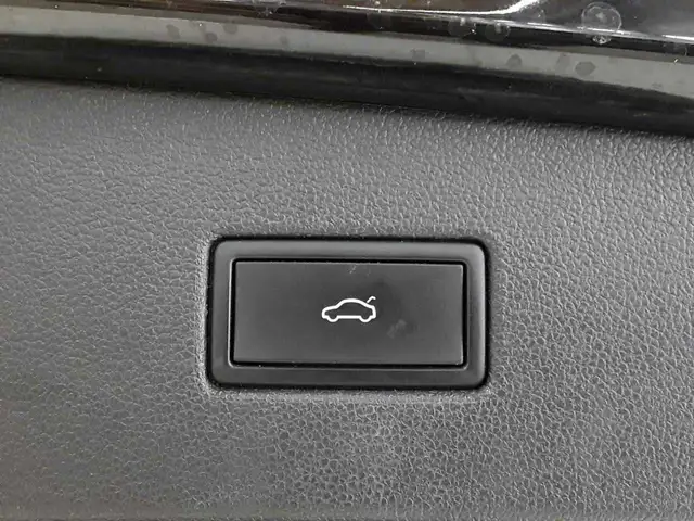Volkswagen Tiguan view 20
