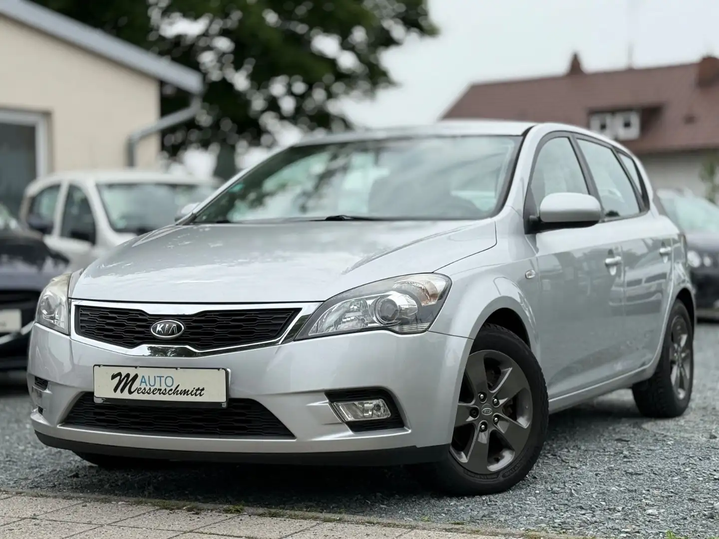 Kia Ceed / cee'd Ceed 1.4 Benzin 5 TÜRIG KLIMA Silber - 2