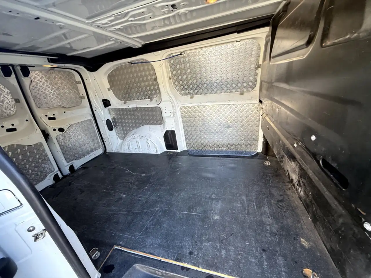 Opel Vivaro 2.0 D M Edition (L2), миниатюра 17