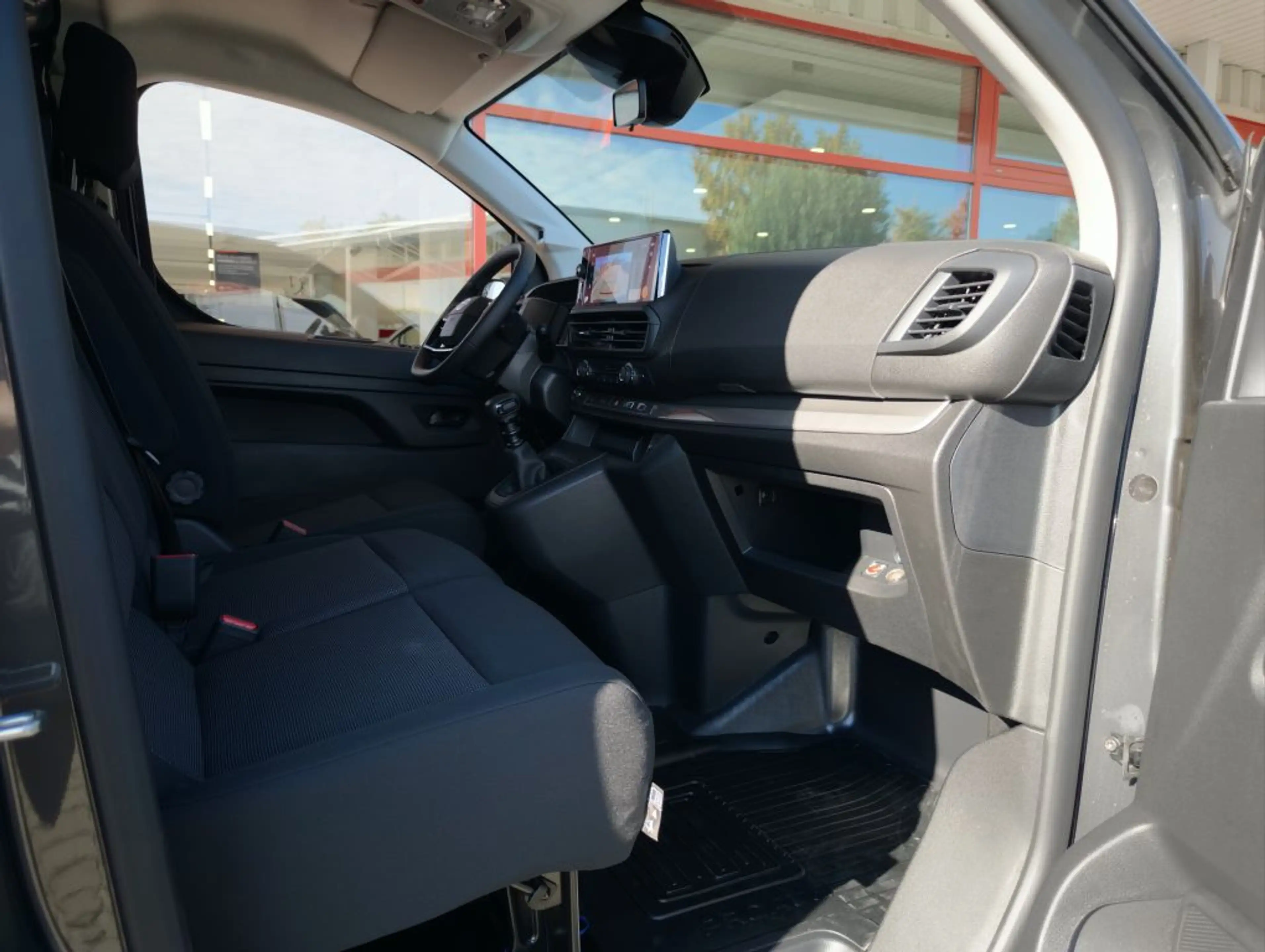 Toyota Proace 2,2-l-D L1 4türig Select mit Sitzheizung — photo 10