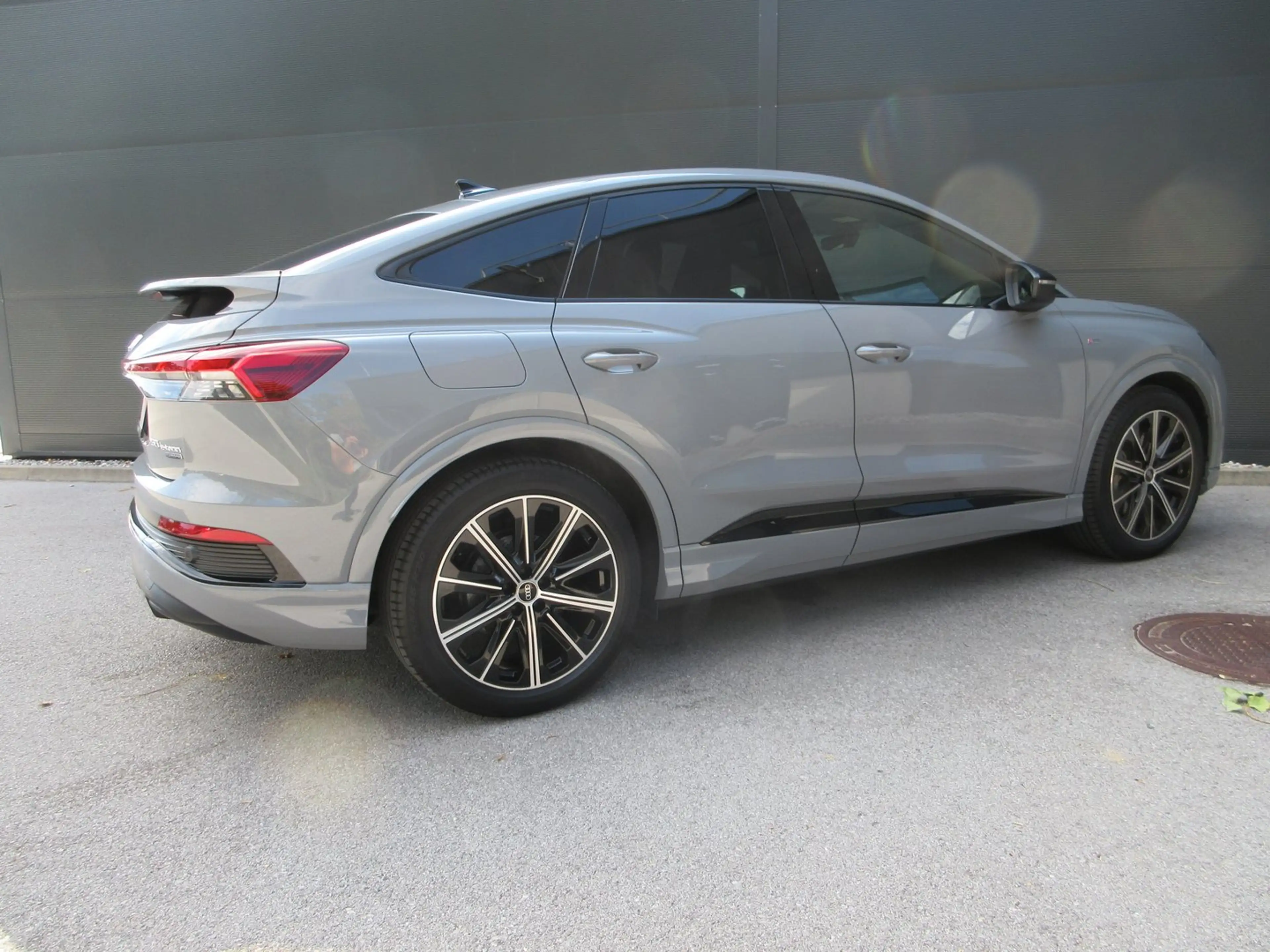 Audi Q4 e-tron Audi Q4 Sportback 50 e-tron quattro — photo 9