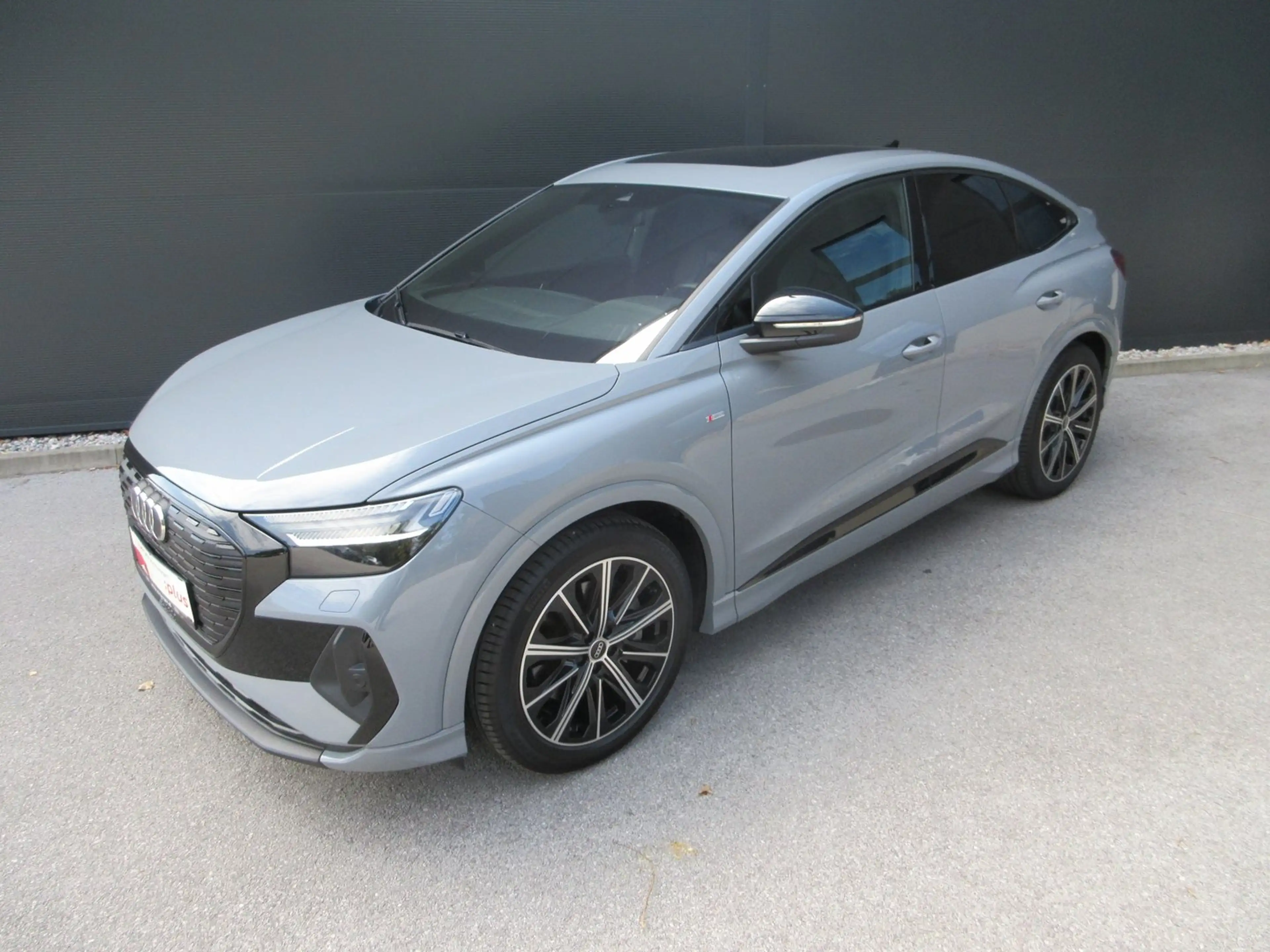 Audi Q4 e-tron Audi Q4 Sportback 50 e-tron quattro — photo 2