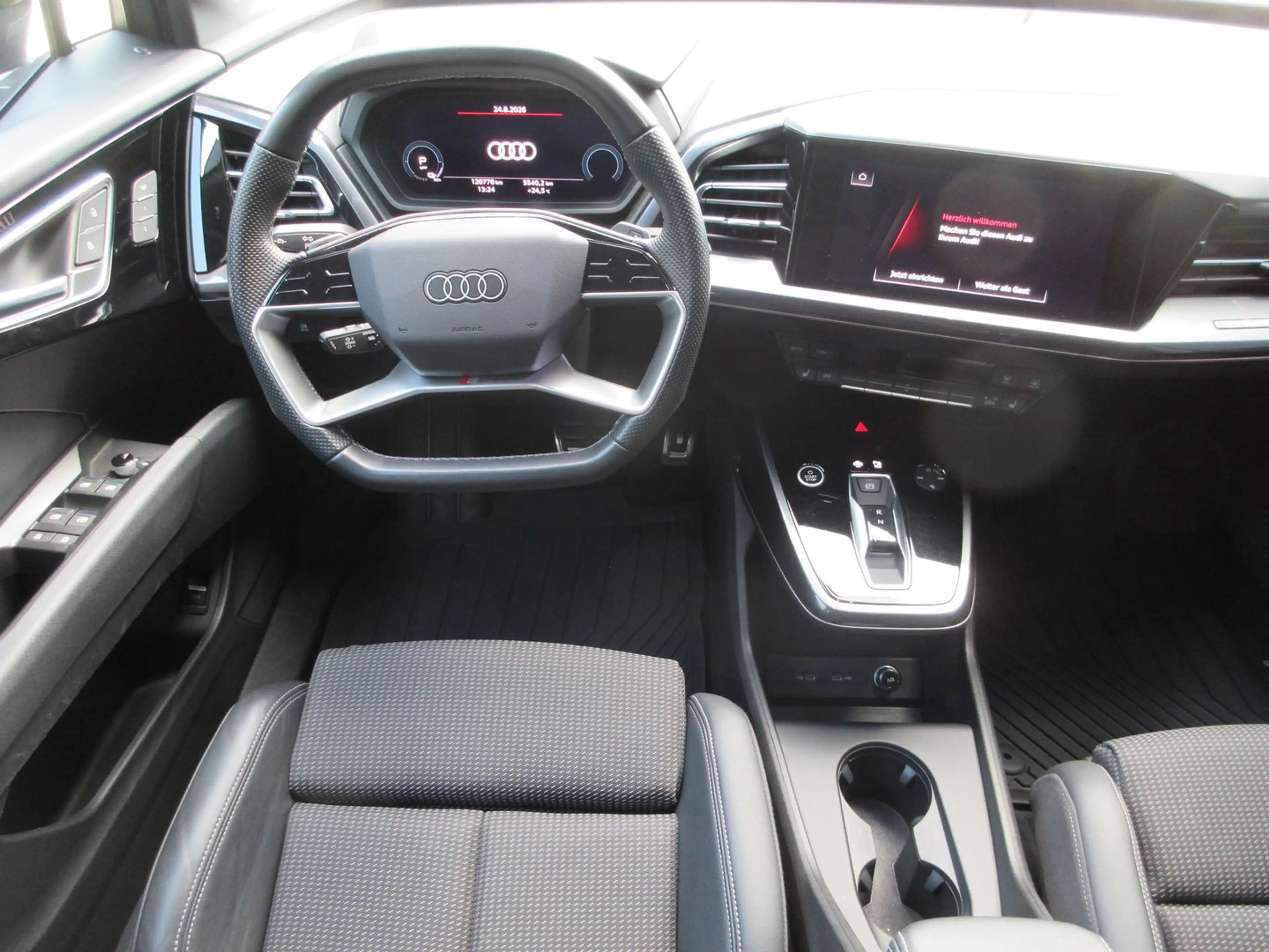 Audi Q4 e-tron Audi Q4 Sportback 50 e-tron quattro — photo 13