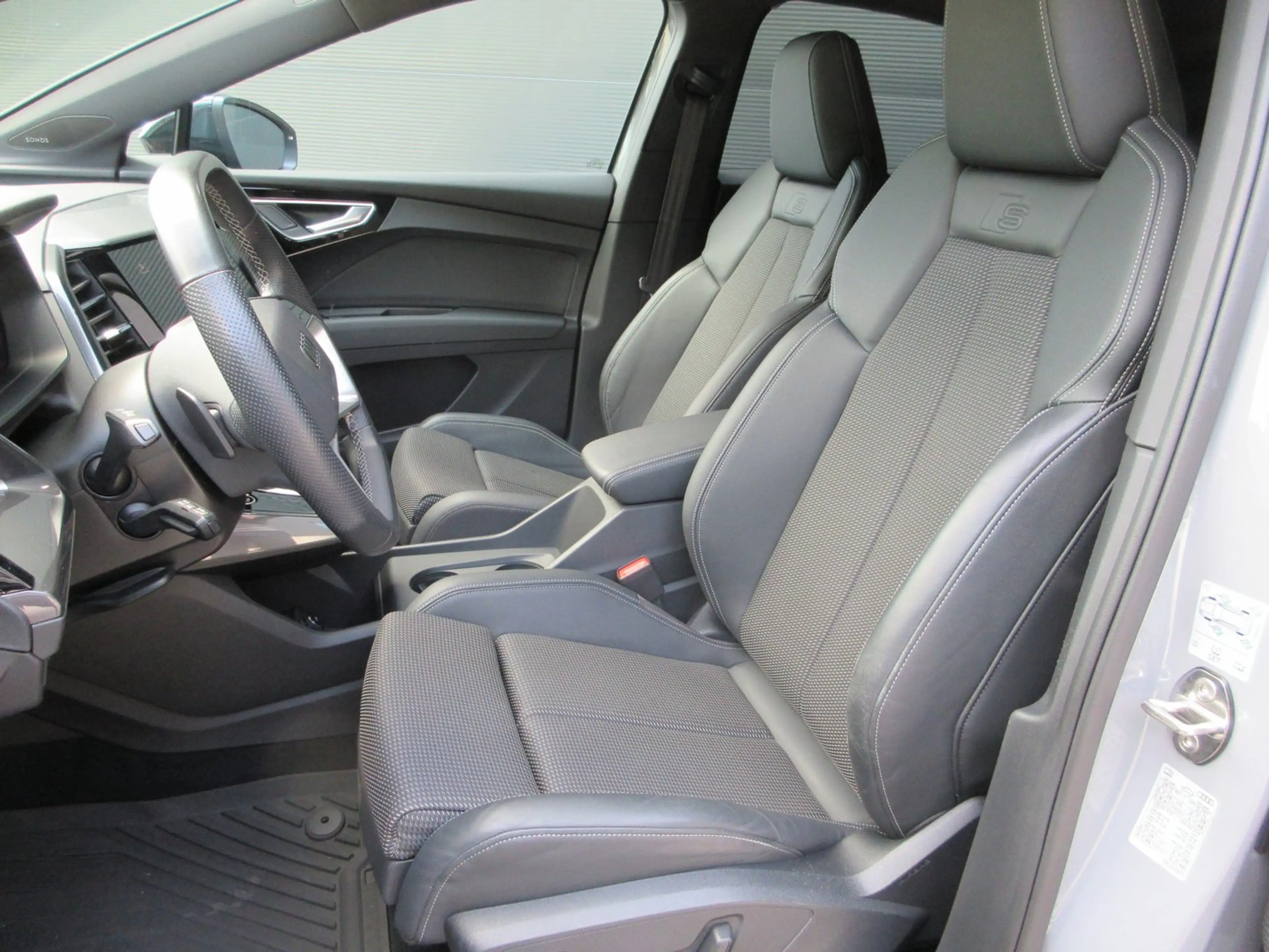 Audi Q4 e-tron Audi Q4 Sportback 50 e-tron quattro — photo 11