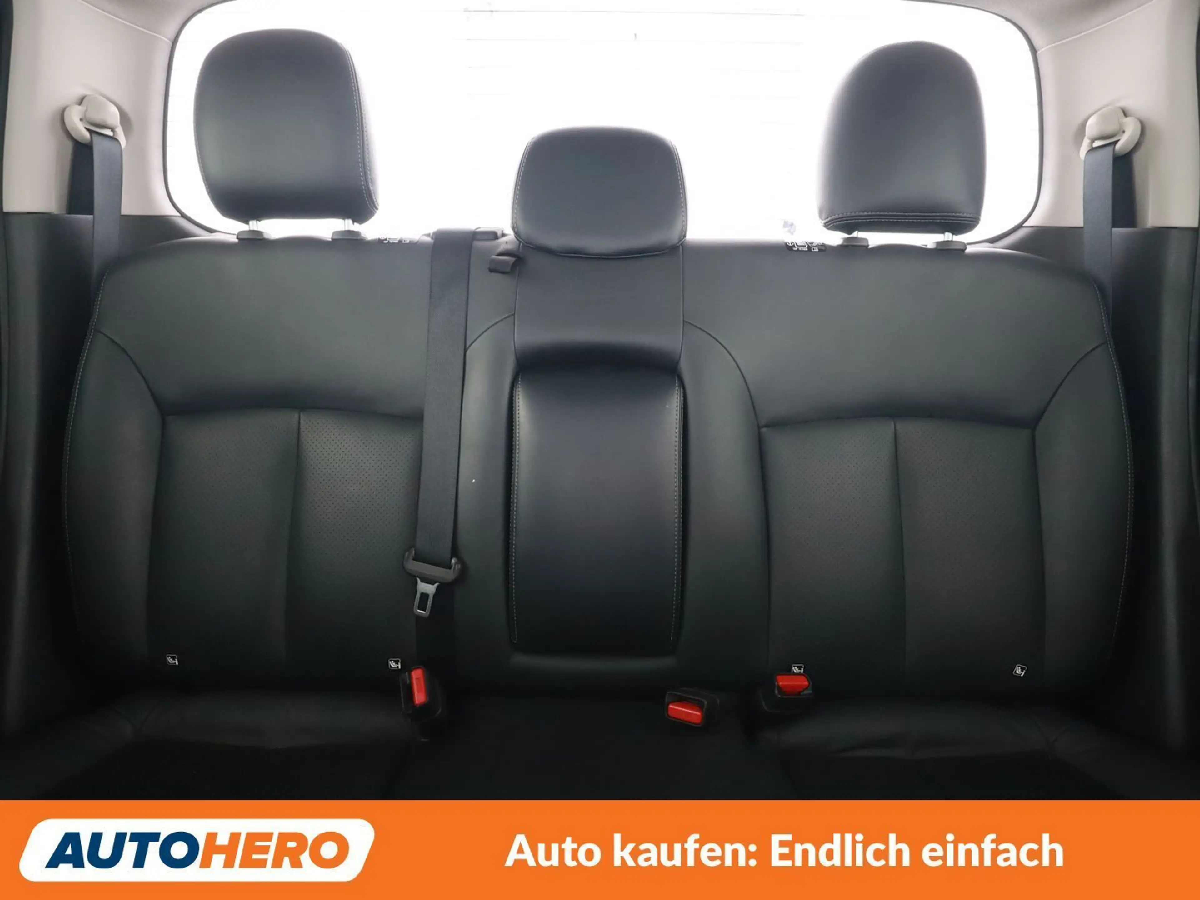 Mitsubishi L200 2.4 DI-D Diamant Edition+ Doppelkabine 4WD — photo 15