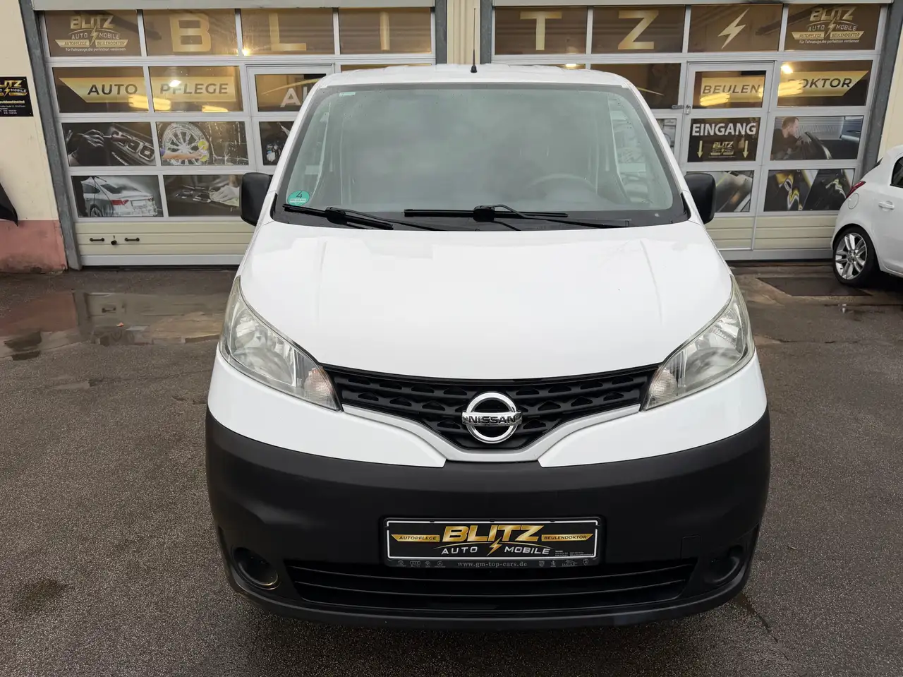 Nissan NV200