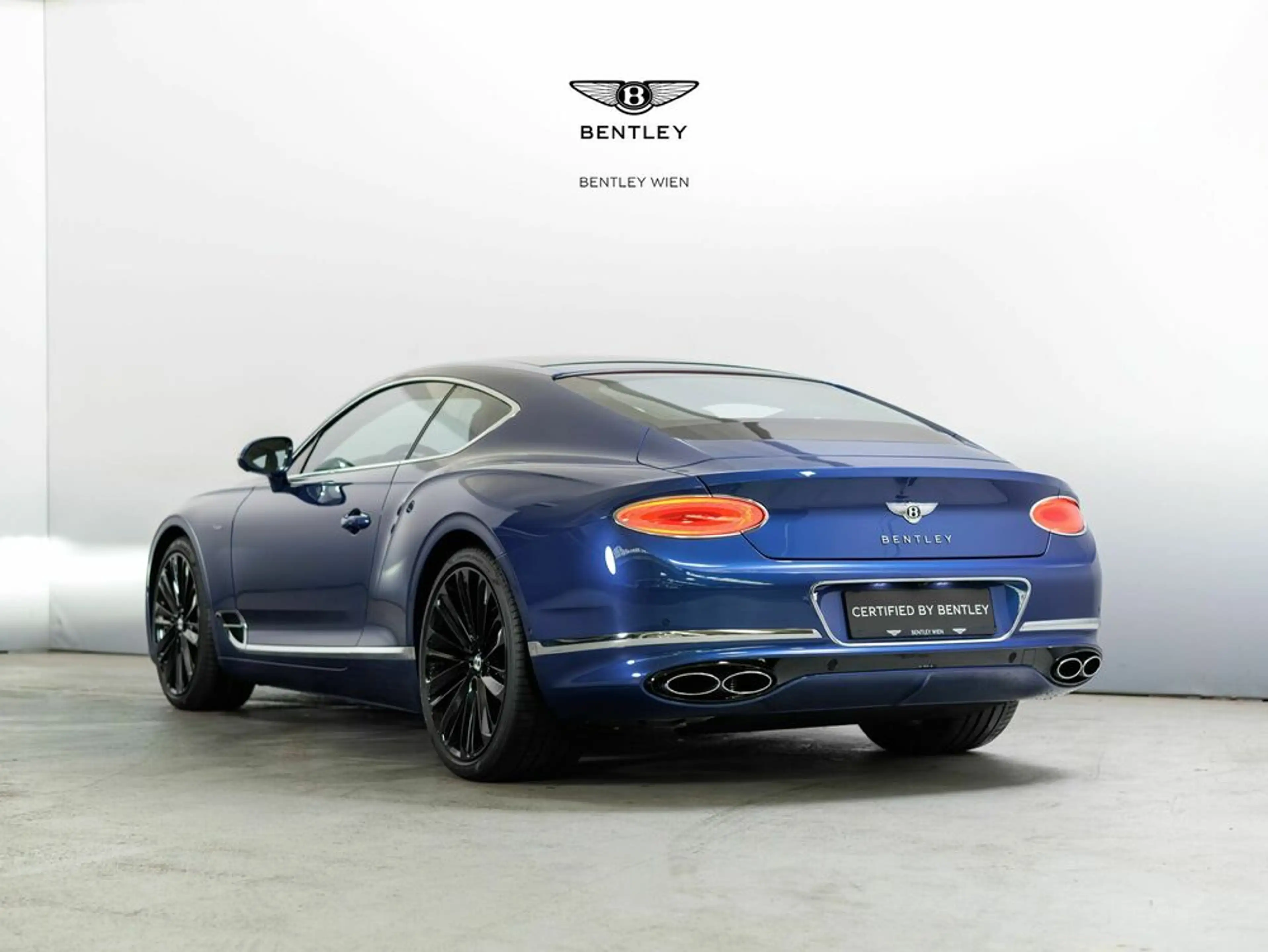 Bentley Continental Azure — photo 3