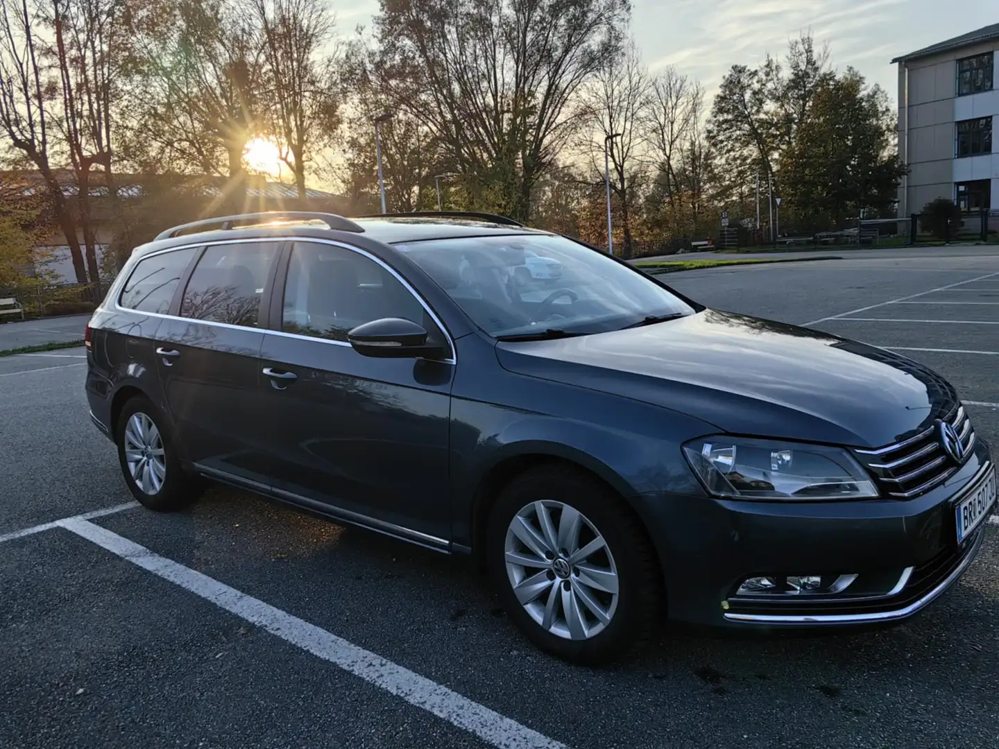 Volkswagen Passat Variant Passat Variant Sky BMT 1,6 TDI Sky Grau - 1