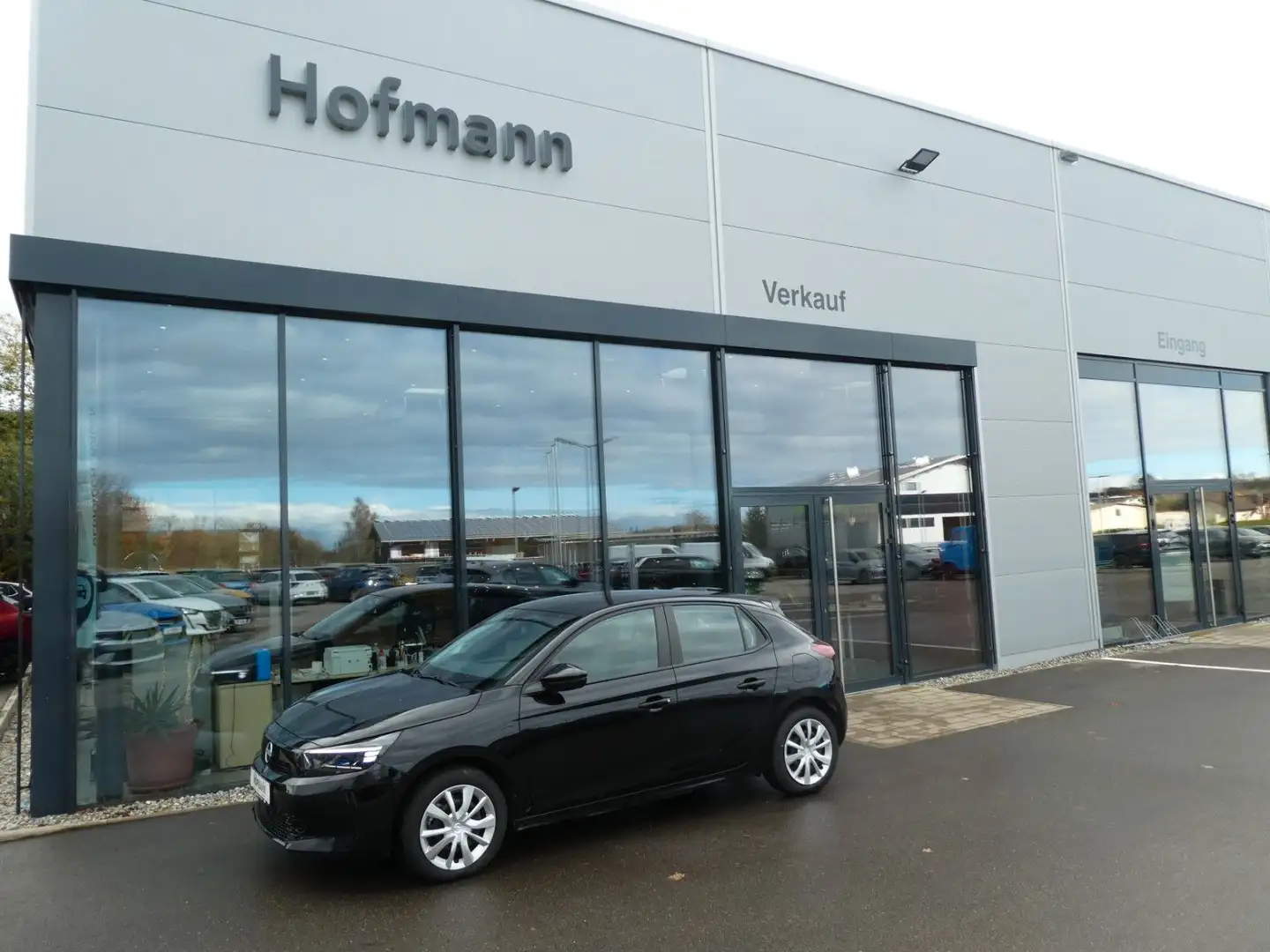 Opel Corsa F e Edition, Klima, SHZ, PDC, LED, BT Schwarz - 1