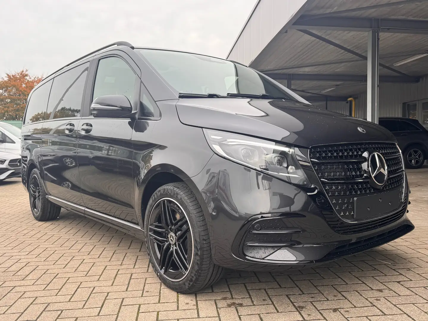 Mercedes-Benz V 300 LICHTE VRACHT/ 82.626+BTW/4x4/pano dak/luchtvering Grau - 2