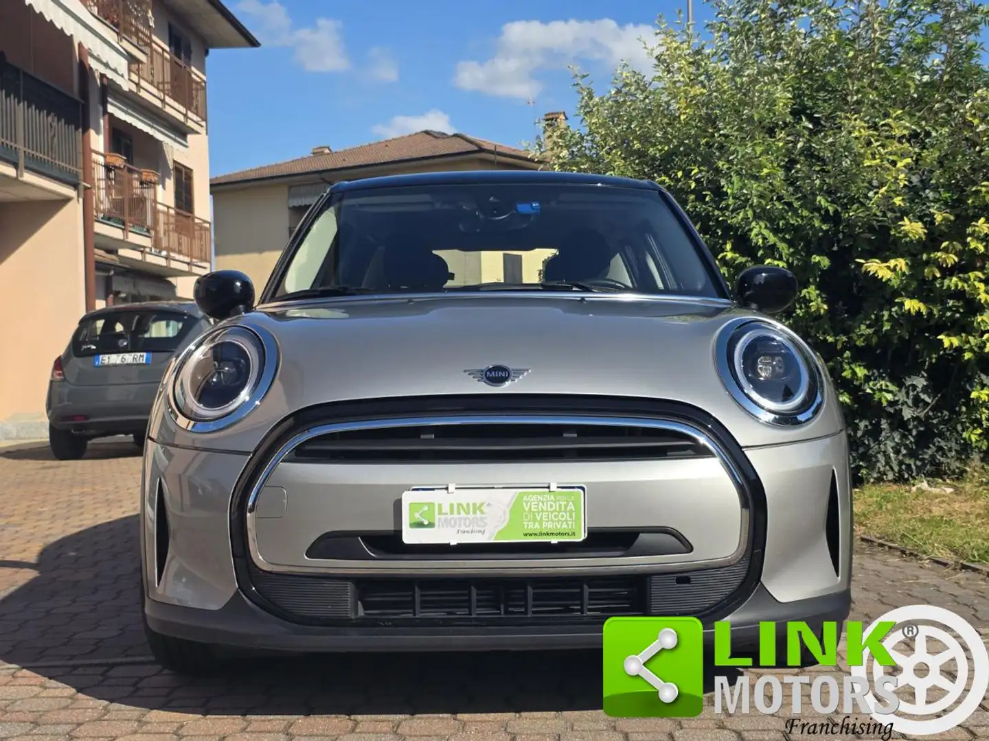MINI Cooper 1.5 Cooper Essential 5 porte Grigio - 2