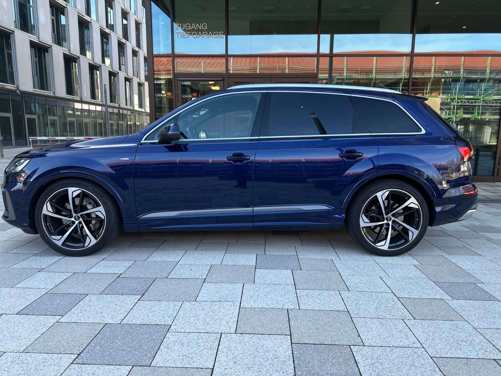 Second hand Audi Q7 3.0
