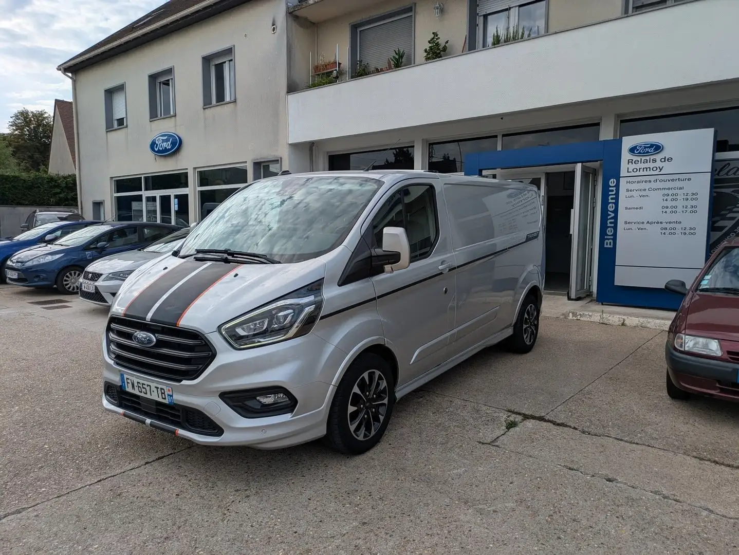 Ford TRANSIT CUSTOM 320L2H1 2.0 ECOB 185ch BVA6 SPORT Gris - 2