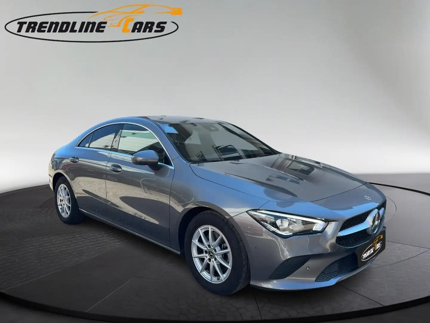 Mercedes-Benz CLA 200 Sportcoupe Aut. Grau - 1