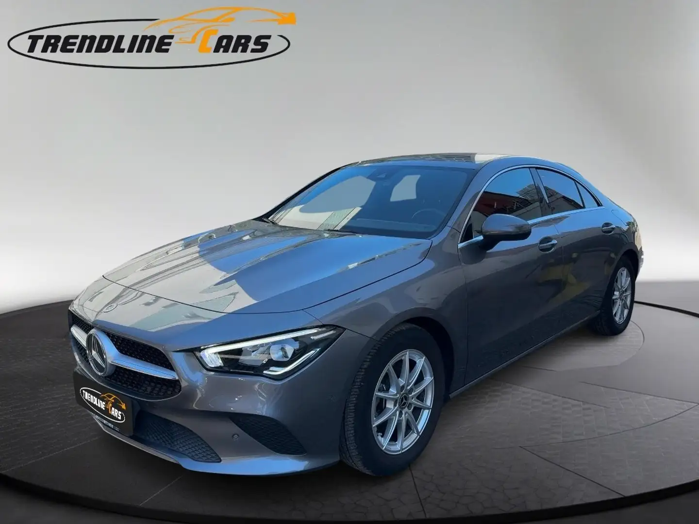 Mercedes-Benz CLA 200 Sportcoupe Aut. Grau - 2