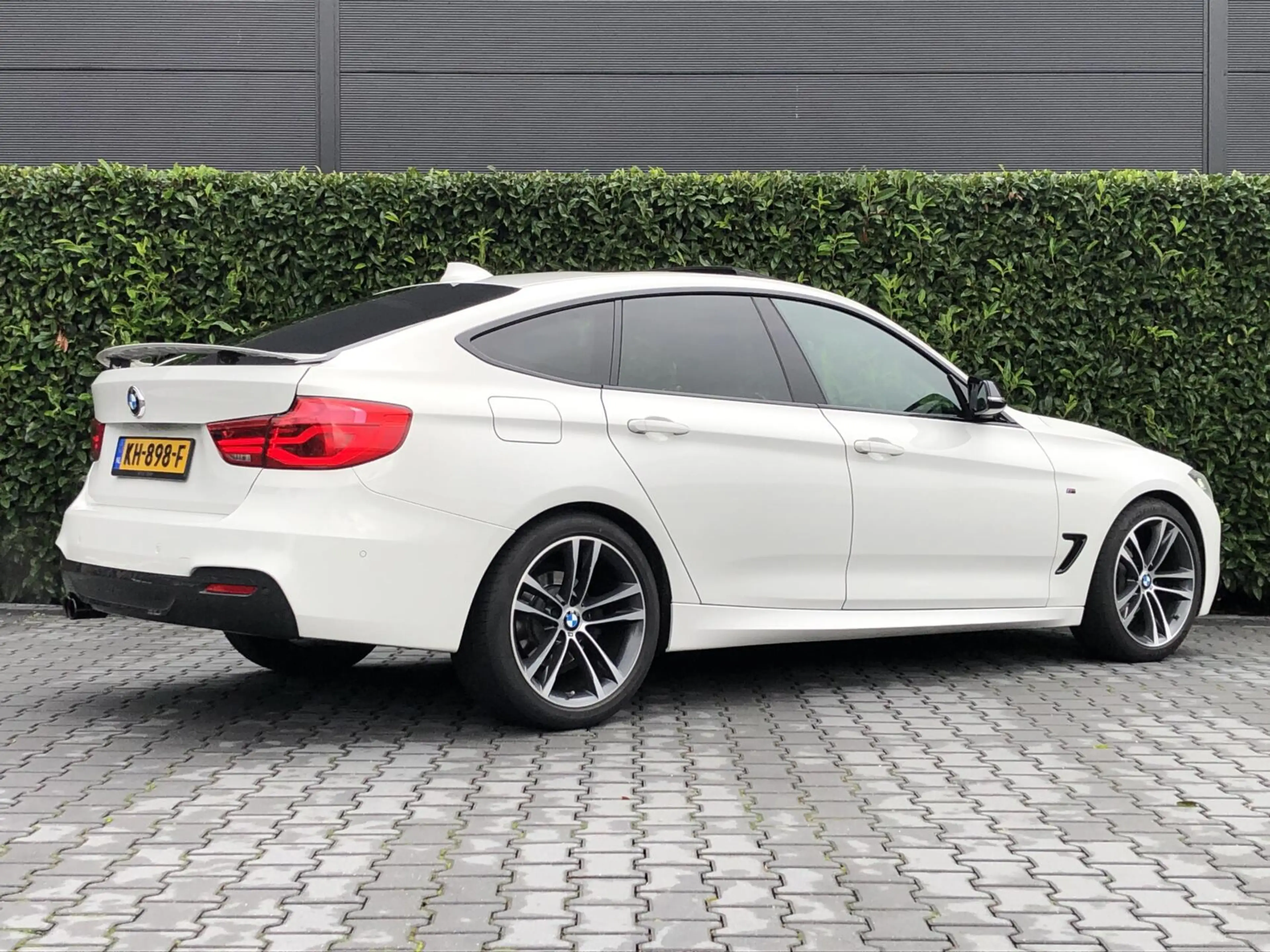 BMW 320 3-serie Gran Turismo 320i Centennial High Executiv — photo 2
