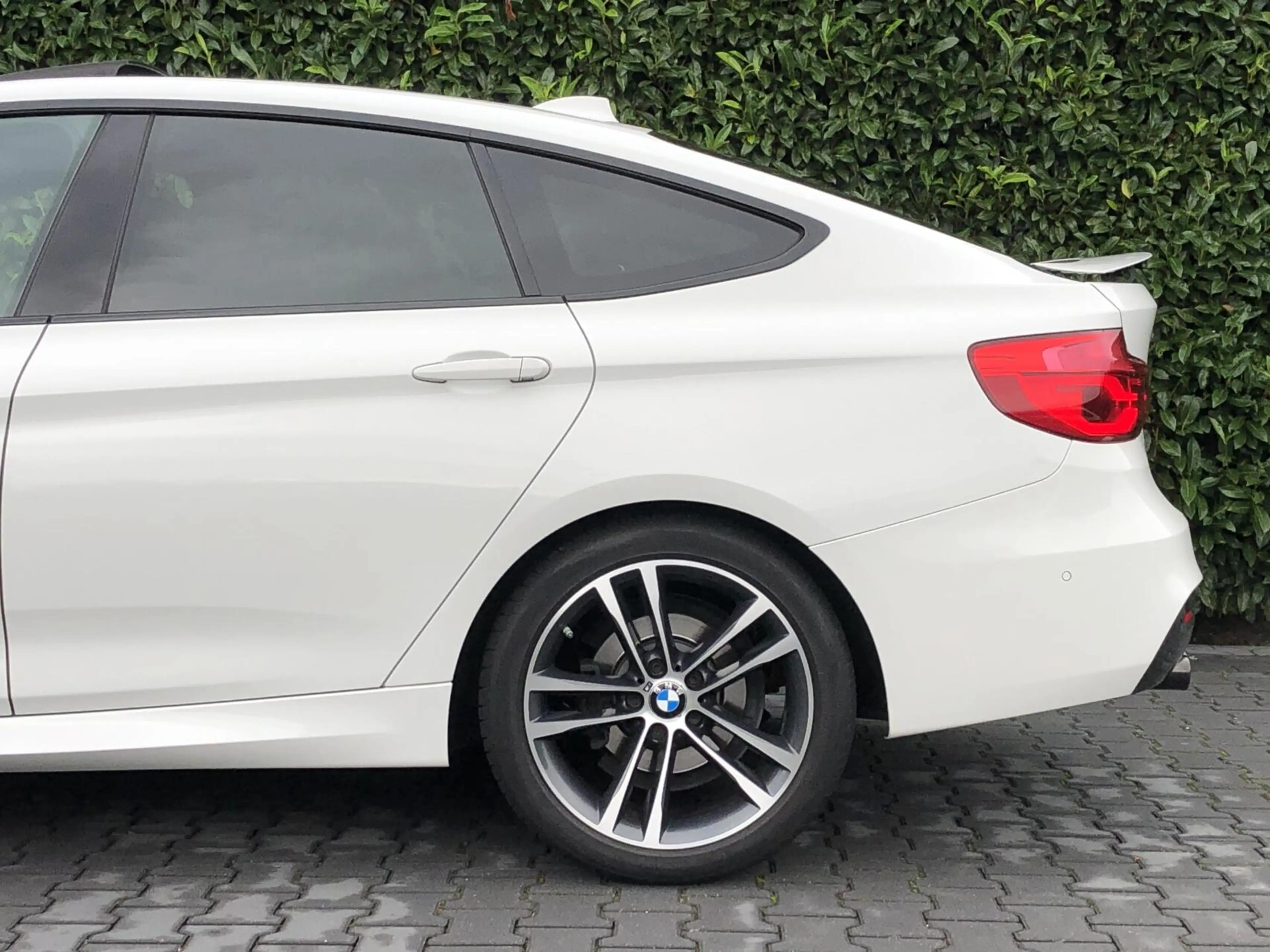BMW 320 3-serie Gran Turismo 320i Centennial High Executiv — photo 30