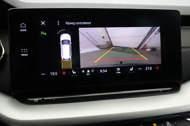 Skoda Octavia view 7